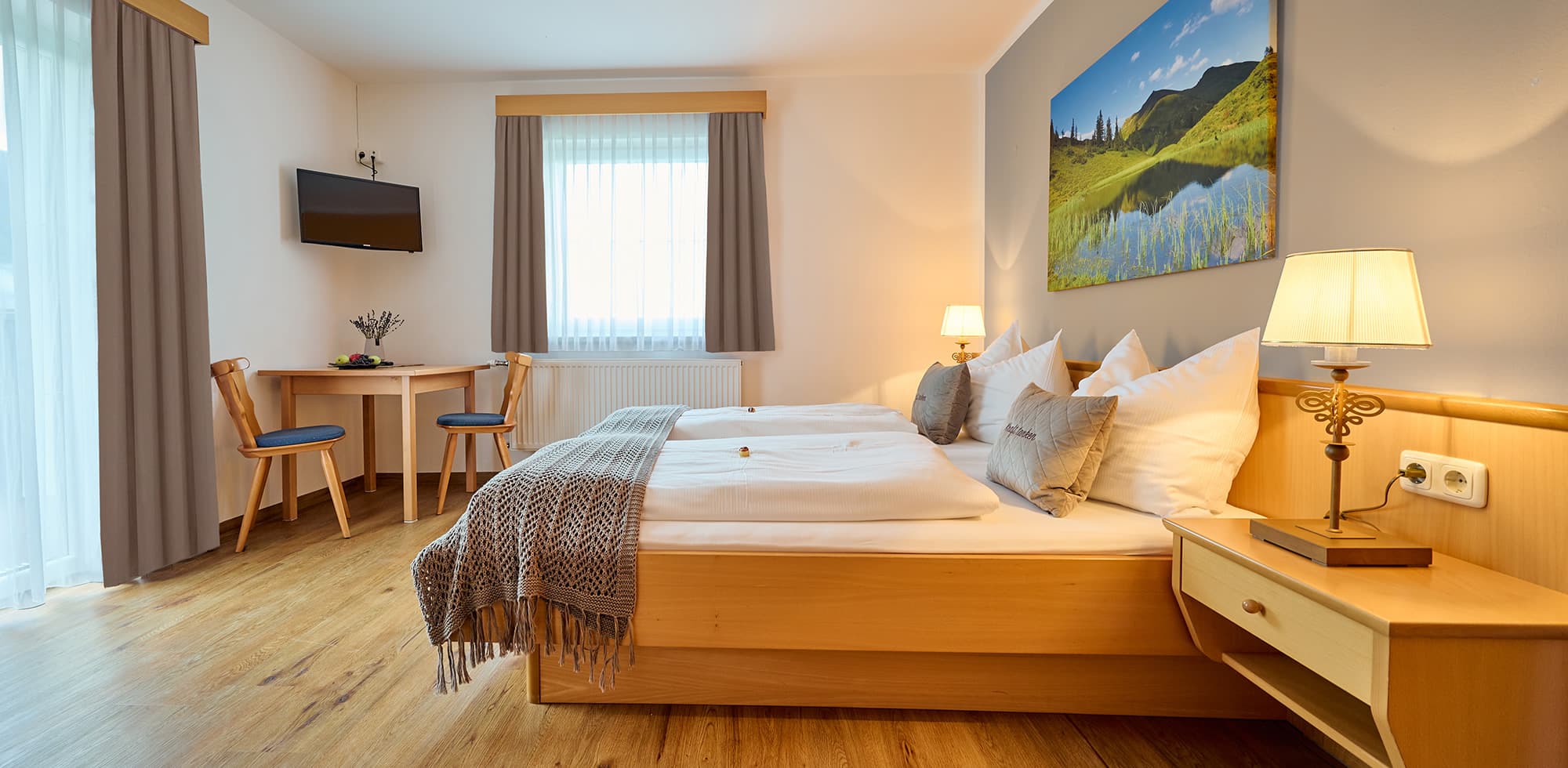 Wohnen in schlichten, gemütlichen Zimmer in deinem zweiten Zuhause am Berg