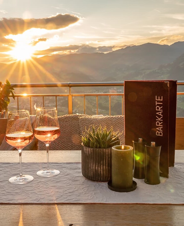 Gut essen für unsere Hotelgäste und für Besucher im à la carte Restaurant SternAlm